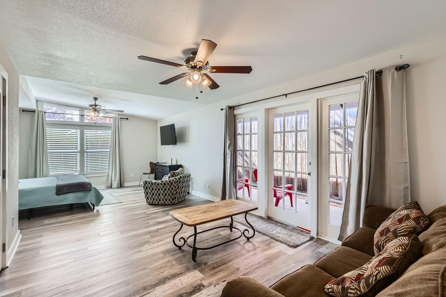Hébergement de vacances New 5 Bdrm W/pool Mins To Pearl/riverwalk/quarry Market - Sleep 12 *