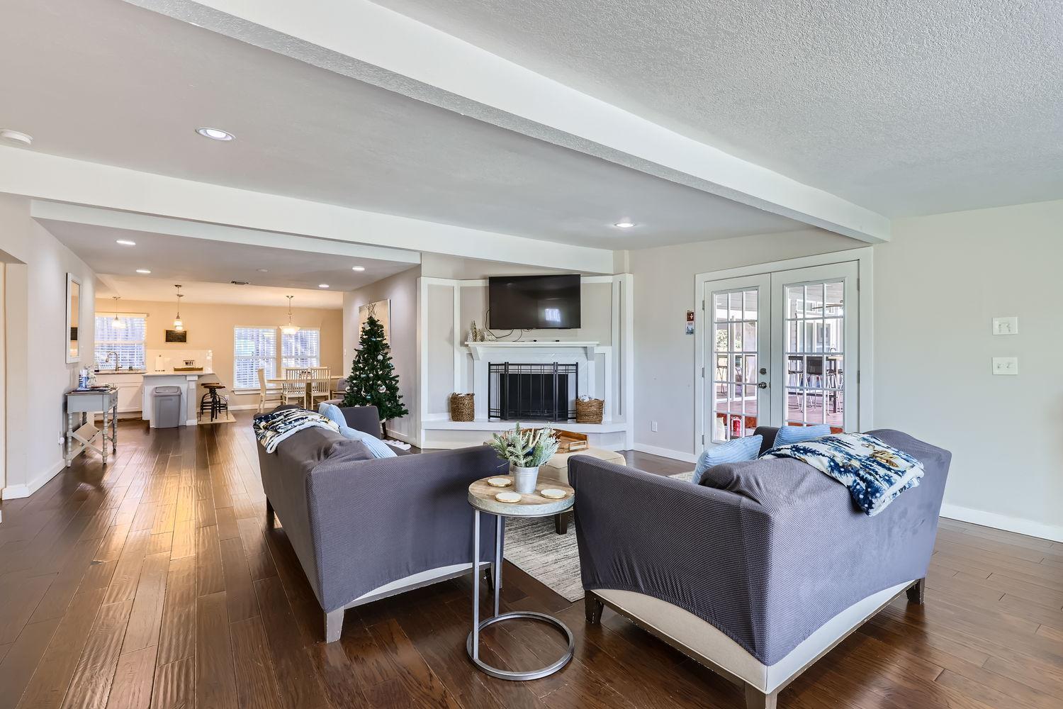 Hébergement de vacances New 5 Bdrm W/pool Mins To Pearl/riverwalk/quarry Market - Sleep 12